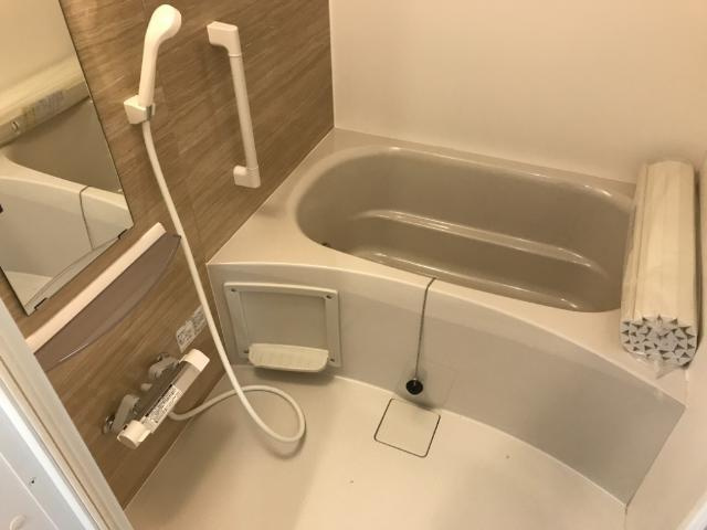 追い焚き・浴室乾燥機能付きです♪