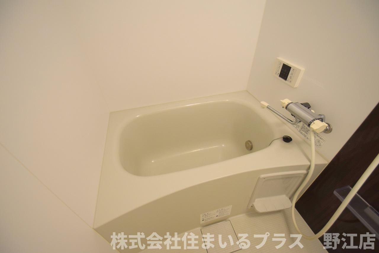 大阪市旭区大宮１丁目のアパートの浴室