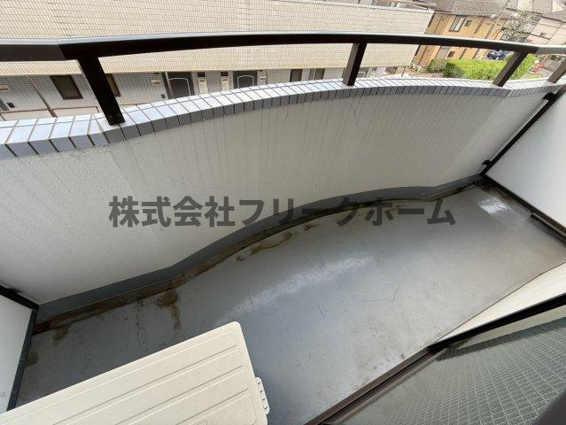 三鷹市井の頭１丁目の賃貸マンションのバルコニー