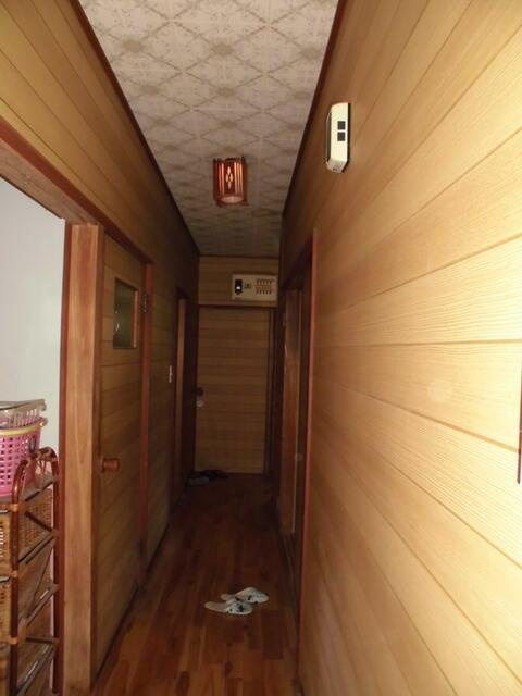 八代市本野町売戸建のその他|廊下 