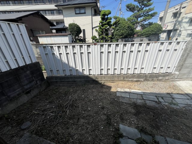 貝塚市北町貸家の庭|お庭でゆったりと過ごせます