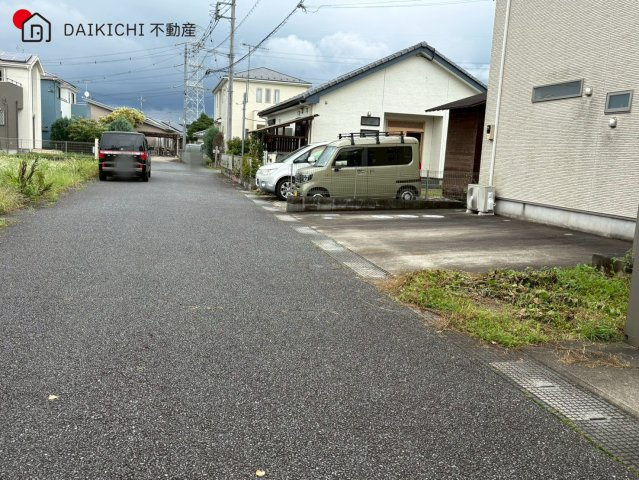 【前面道路含む現地写真】 | 坂戸市北大塚　中古戸建