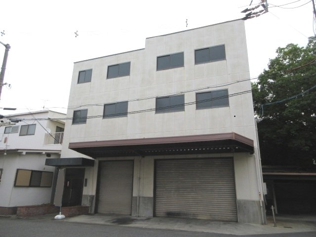 八尾市太田新町４丁目の工場