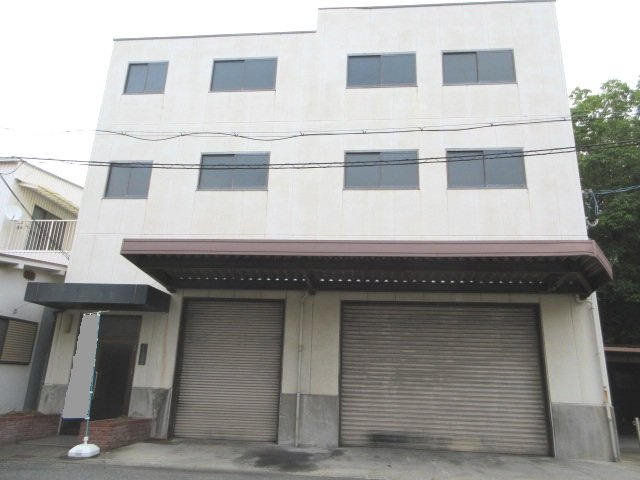 八尾市太田新町４丁目の工場
