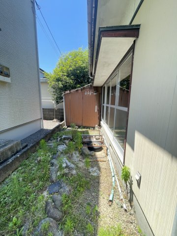 高下西町戸建ての庭