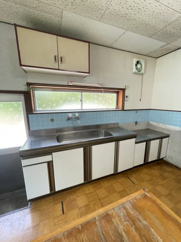 高下西町戸建てのキッチン