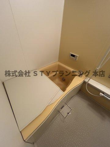 仲介手数料0円！ハイレジデンス勝川の浴室