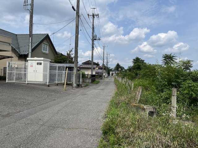 三拝川岸貸地の周辺|北西側接道
