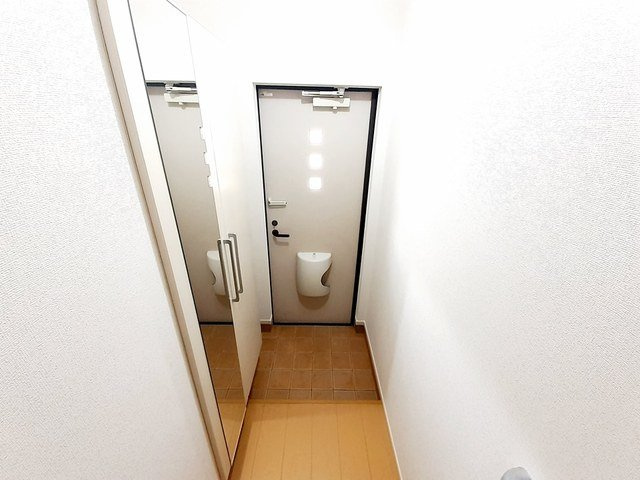 ウエストリバーの玄関