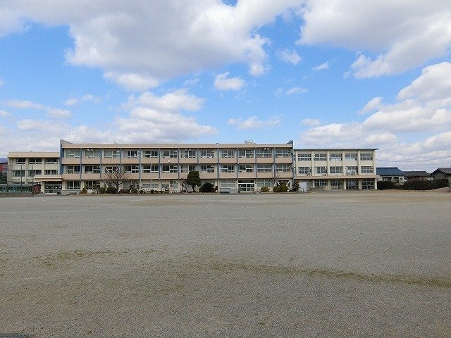 ウエストリバーの周辺|垂井町宮代小学校まで200m