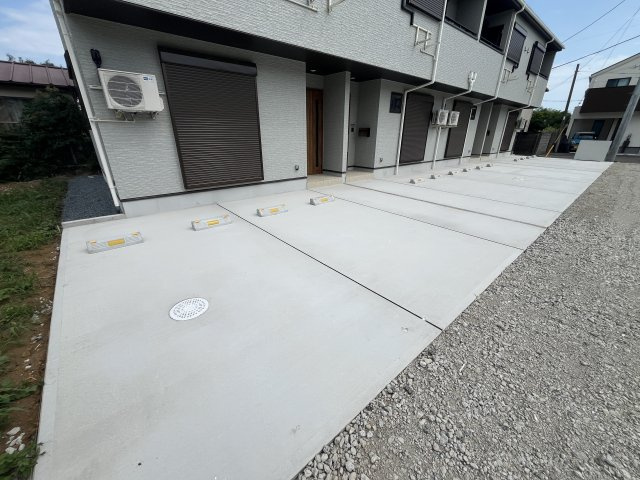 ロズレの駐車場