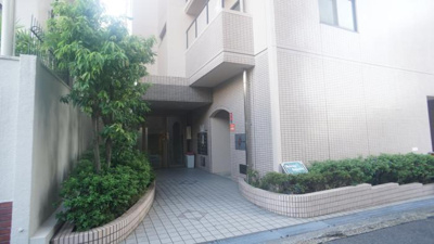 【エントランス】 | ヴォーヌング堂ヶ芝　仲介手数料無料
