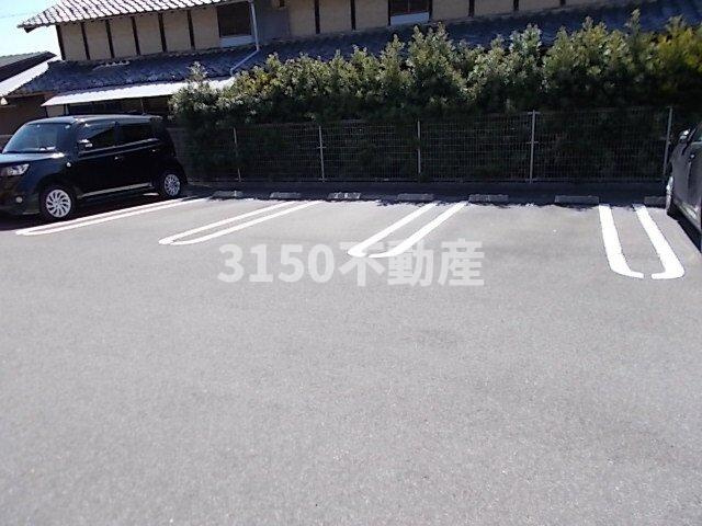 フリーデの駐車場|カースペースがあります