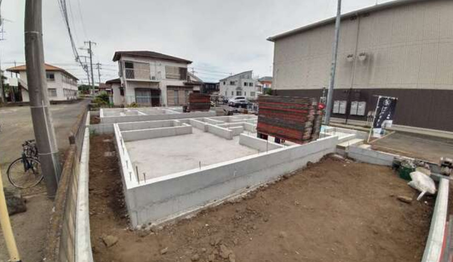 厚木市下荻野第19の外観