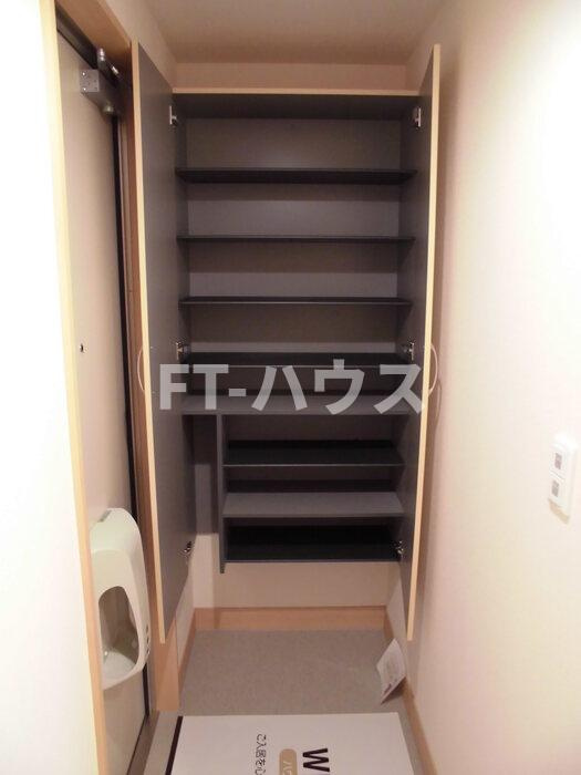 エーデルワイス検見川の収納|大型シューズBOX