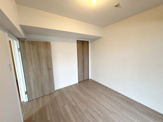 【子供部屋】 | バンベール堺 | ◆７階部分につき通風・眺望良好◆穏やかな風が舞い込む快適な住まいです♪眺めも綺麗ですので開放的な気分になれますよ♪