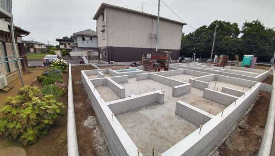 厚木市下荻野第19の外観