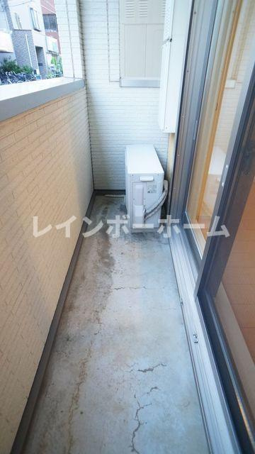カーサ桜のバルコニー|お洗濯にも便利なバルコニー付き