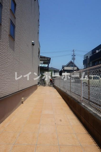 カーサ桜のエントランス|清潔なエントランスです