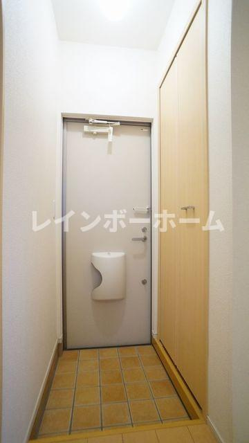 カーサ桜の玄関|収納もある玄関です