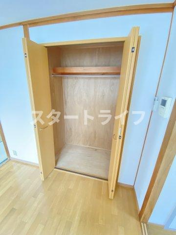 大阪市淀川区西中島１丁目の賃貸マンションの収納