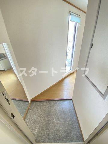 大阪市淀川区西中島１丁目の賃貸マンションの玄関