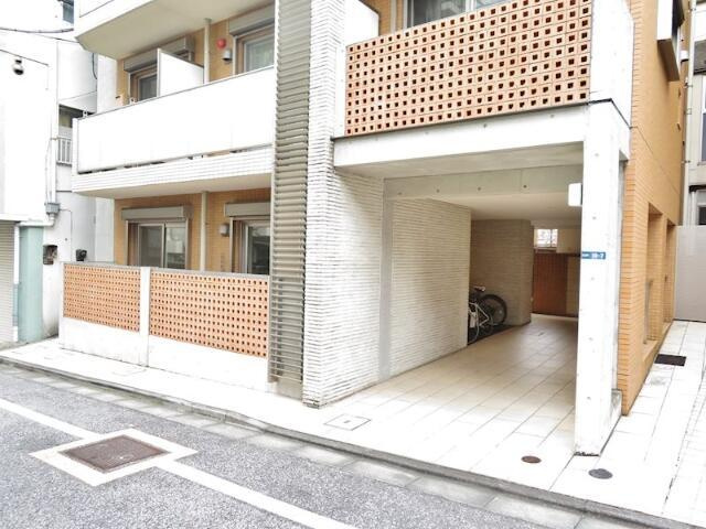 山手曙橋マンションのエントランス| 