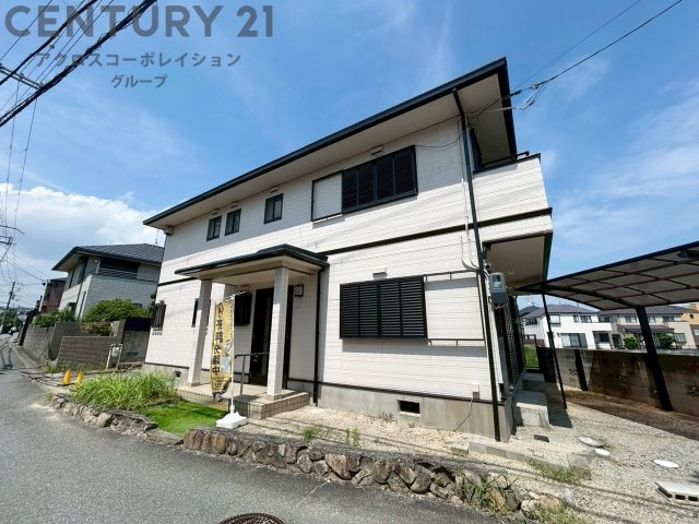 鉄骨造2階建て