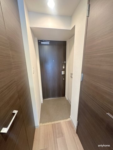 エスキュート京町堀　仲介手数料無料の玄関