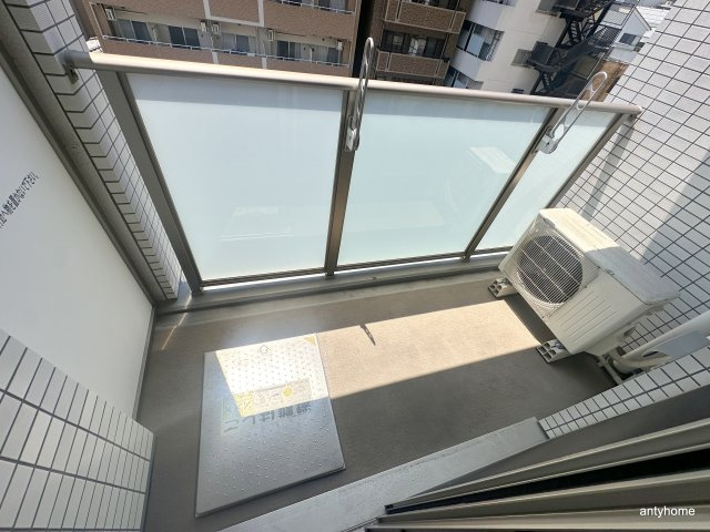 エスキュート京町堀　仲介手数料無料のバルコニー