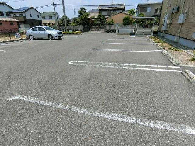 サンライトセクションＡの駐車場