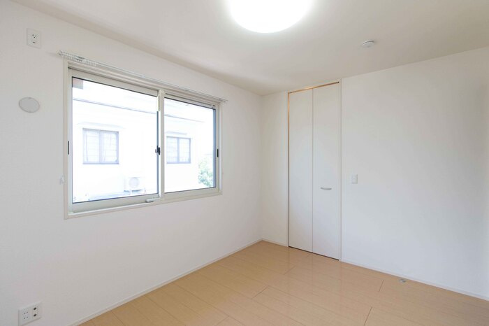 D-room アネーロの洋室