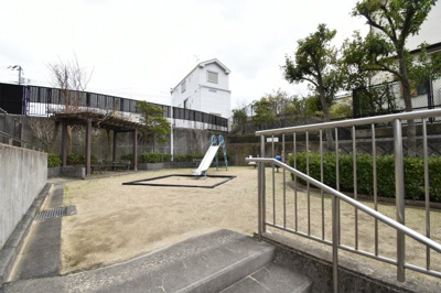 【周辺】 | ダイアパレス吹田ウインドヒル | エイブルにて取扱い可能な住宅ローンは、全部で10種類以上！お客様にピッタリの住宅ローンを当社のFPよりご案内させて頂きます。住宅ローンのご相談だけでも、お気軽にご相談下さいませ。
