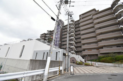 【外観】 | ダイアパレス吹田ウインドヒル | 物件購入の段取りを知りたいお客様には、「ご検討からご契約までの一連の流れ」をご説明させて頂きます。初めて物件購入を検討された方は、ぜひご参考になさって下さい。