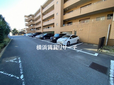【駐車場】 | ノーブル・フォレスタ