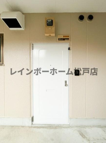 リブレス金町東水元　旧　第六竹石マンションのエントランス