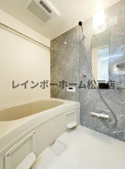 リブレス金町東水元　旧　第六竹石マンションの浴室