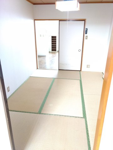 第三ハイツカトレアの内装