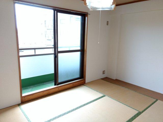 第三ハイツカトレアの和室