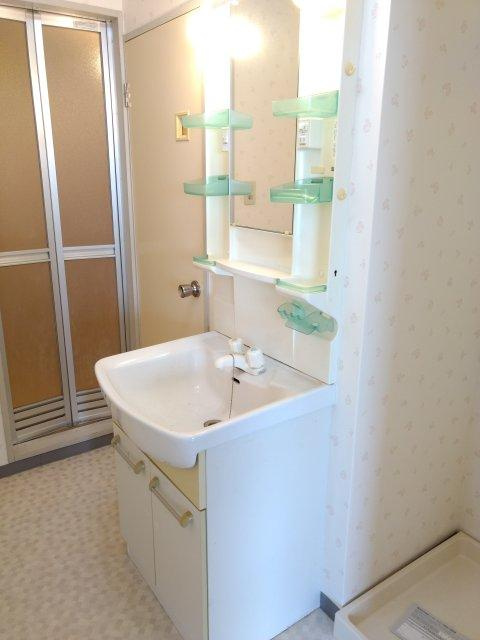 第三ハイツカトレアの独立洗面台