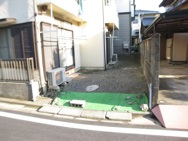 コーポ柳田の駐車場|駐車場（軽自動車限定）