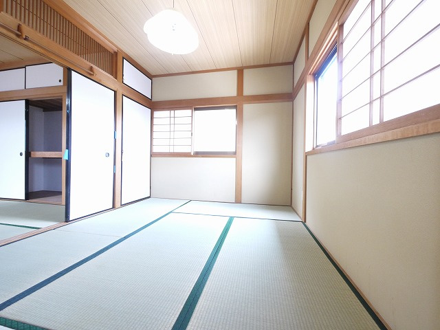 庵治町戸建ての和室|和室ならではの温かな和の空間で寛ぎの時間を過ごせます