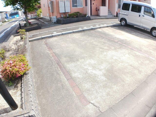 プラーノ川瀬　Ｂの駐車場