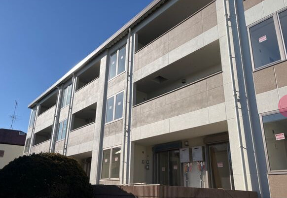 ハイムマルセン参番館のエントランス