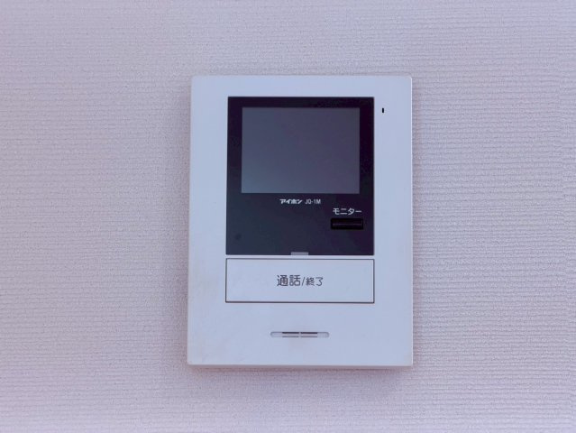 【防犯設備】 | 練馬区中村北１丁目　中古戸建て | TVモニター付きインターホンで来訪者を映像で確認でき安心です
