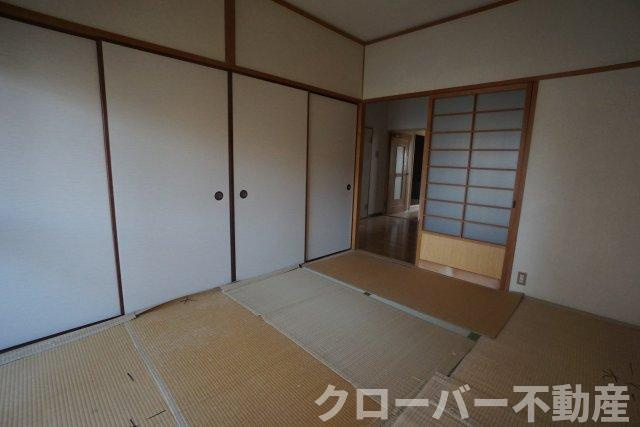 アーバンハイツ大橋の居間・リビング