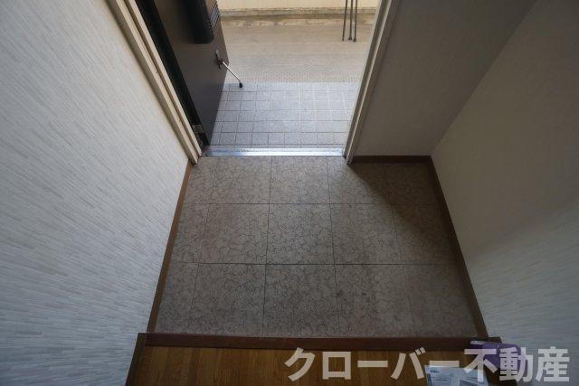 アーバンハイツ大橋の玄関