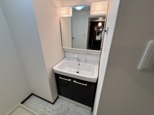 IBB8の独立洗面台