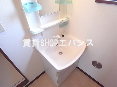 【洗面所】 | 小川マンション | 使いやすい洗面所です
