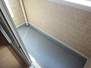 MAISON DE ARNAGEのバルコニー
